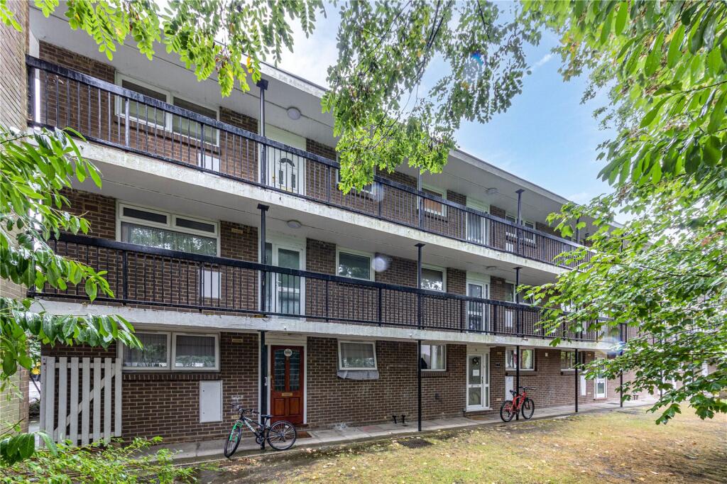 Main image of property: Ravenswood Court, Woking, Surrey, GU22