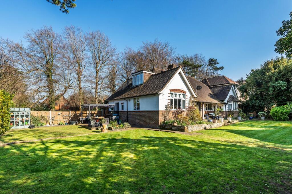 House in Guildford, Surrey - View 4