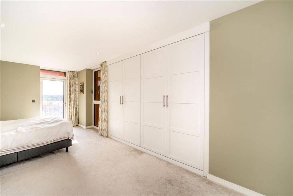 Apartment in London, Enderby Wharf, East Greenwich - View 5
