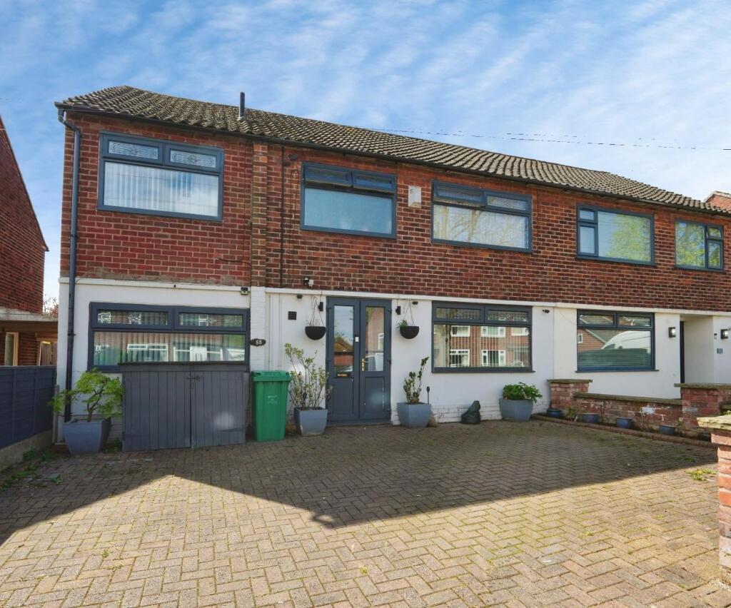 Main image of property: Gresty Avenue, Manchester