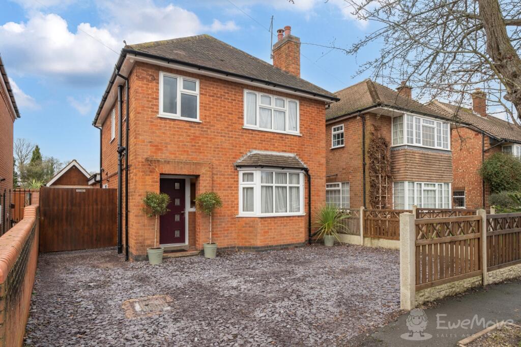 Main image of property: 15 Bloxam Gardens, Rugby