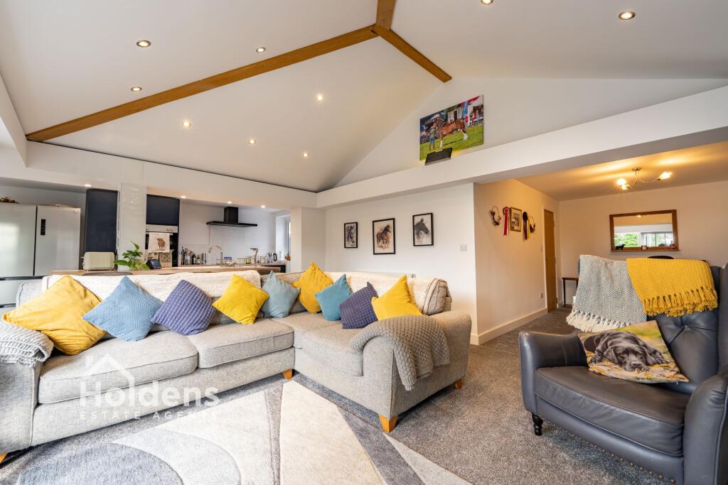 House in Preston - View 4