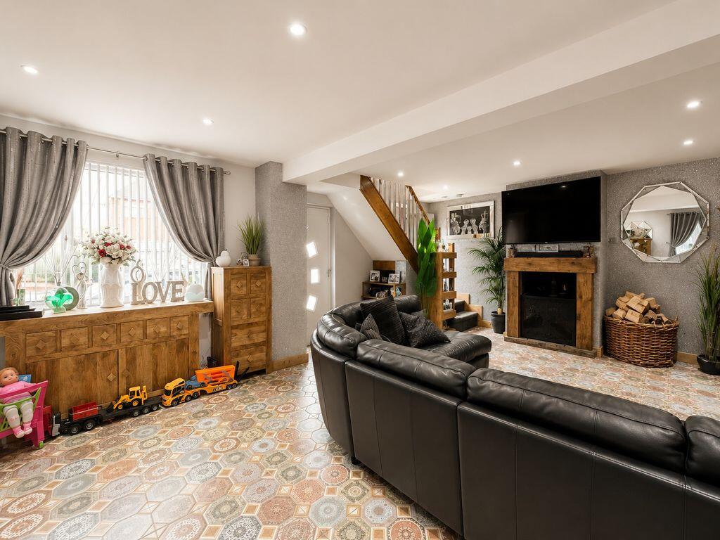 House in South Staffordshire, Featherstone - View 3