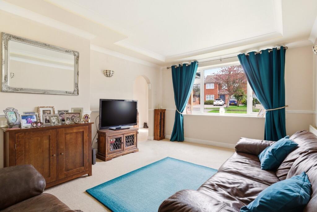 Rowlatt Drive, St. Albans, Hertfordshire, AL3 - View 6