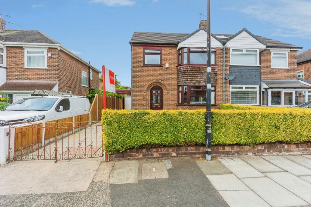 Main image of property: Sunningdale Avenue, Sale, Greater Manchester, M33