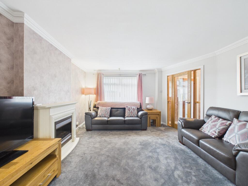 Forth Court, Mossneuk, East Kilbride, G75 photo 4