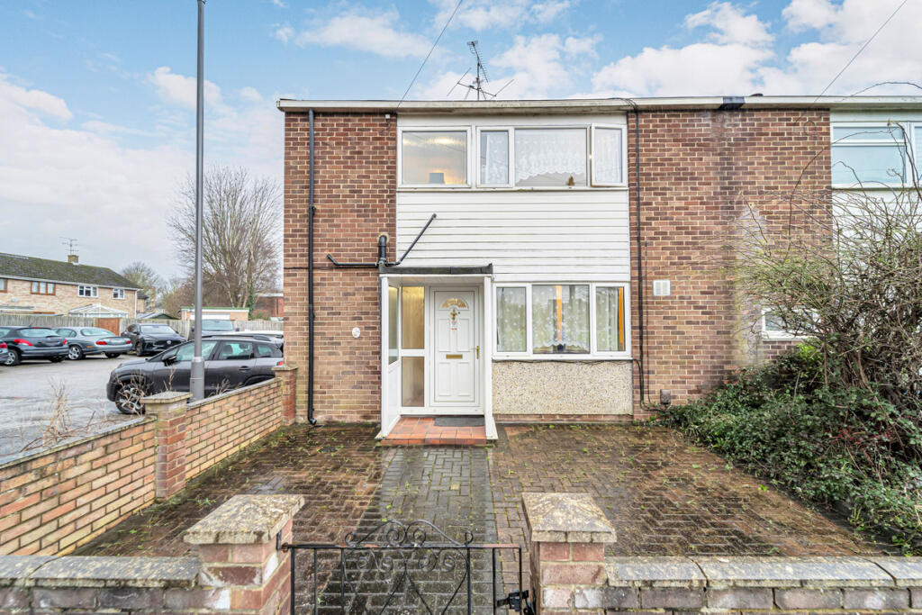 Main image of property: Cleveland Road, Aylesbury, HP20