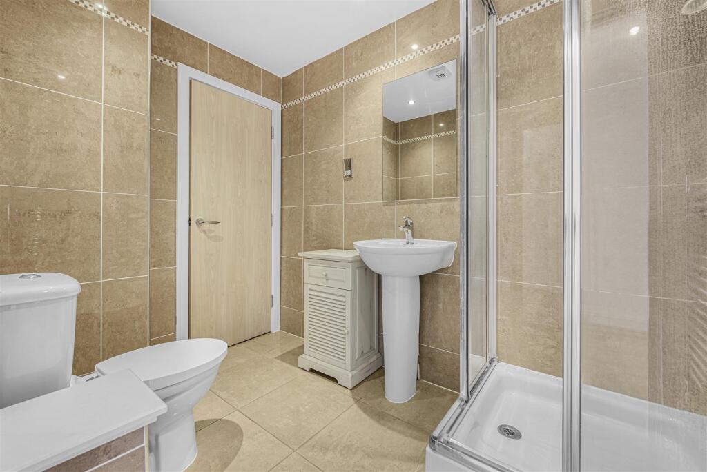 4 bedroom penthouse for rent