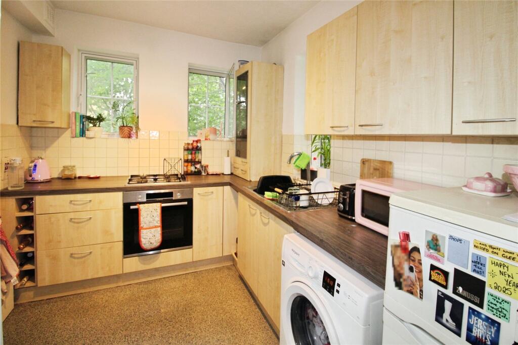 Apartment in London - View 3
