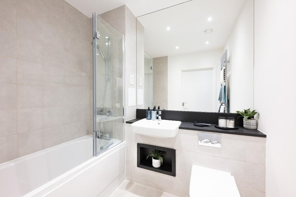 Apartment in Harrow - View 4