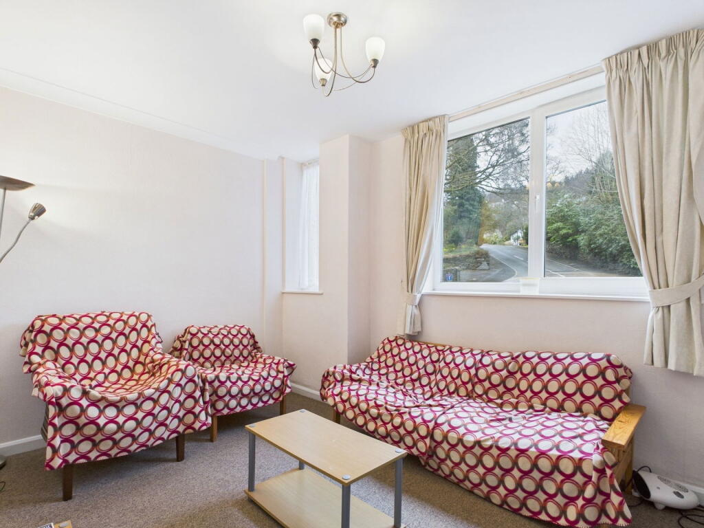 Flat 2, Firgarth, Ambleside Road, Windermere, Cumbria, LA23 1EU photo 3