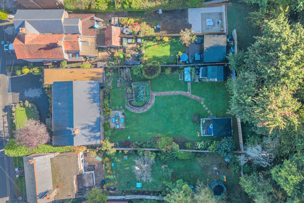 House in Wealden, Crowborough - View 4