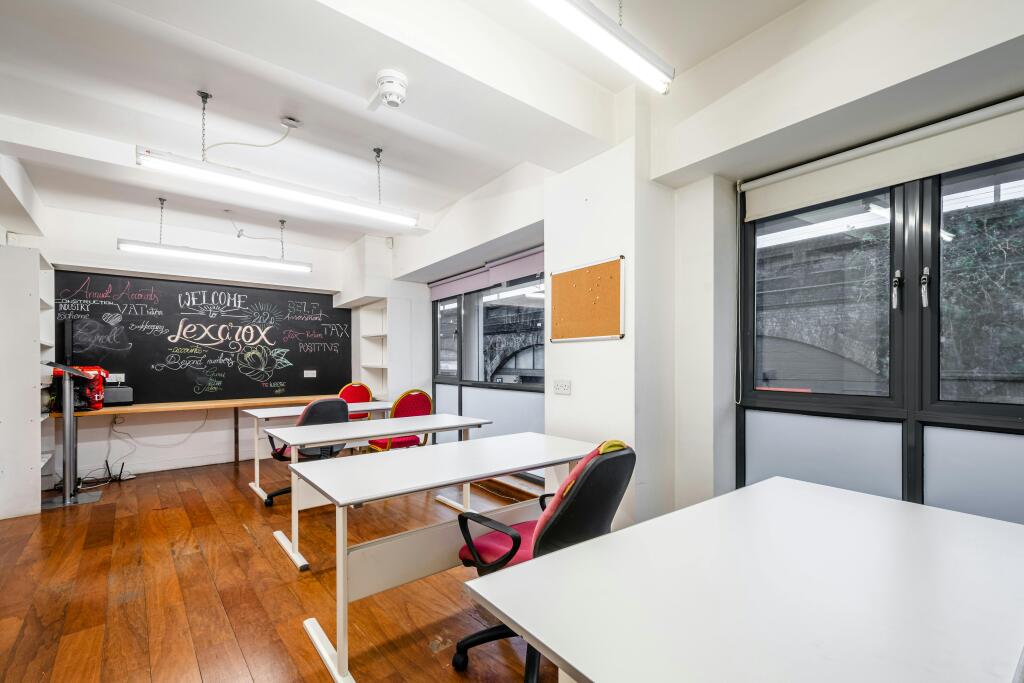Ment House UB2  Low Res 7.jpg