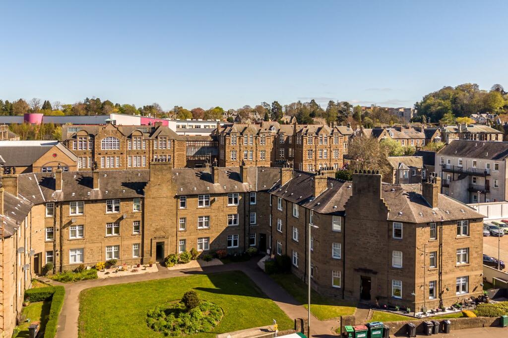 Main image of property: 19F Queen Street, Broughty Ferry, DD5 1AP