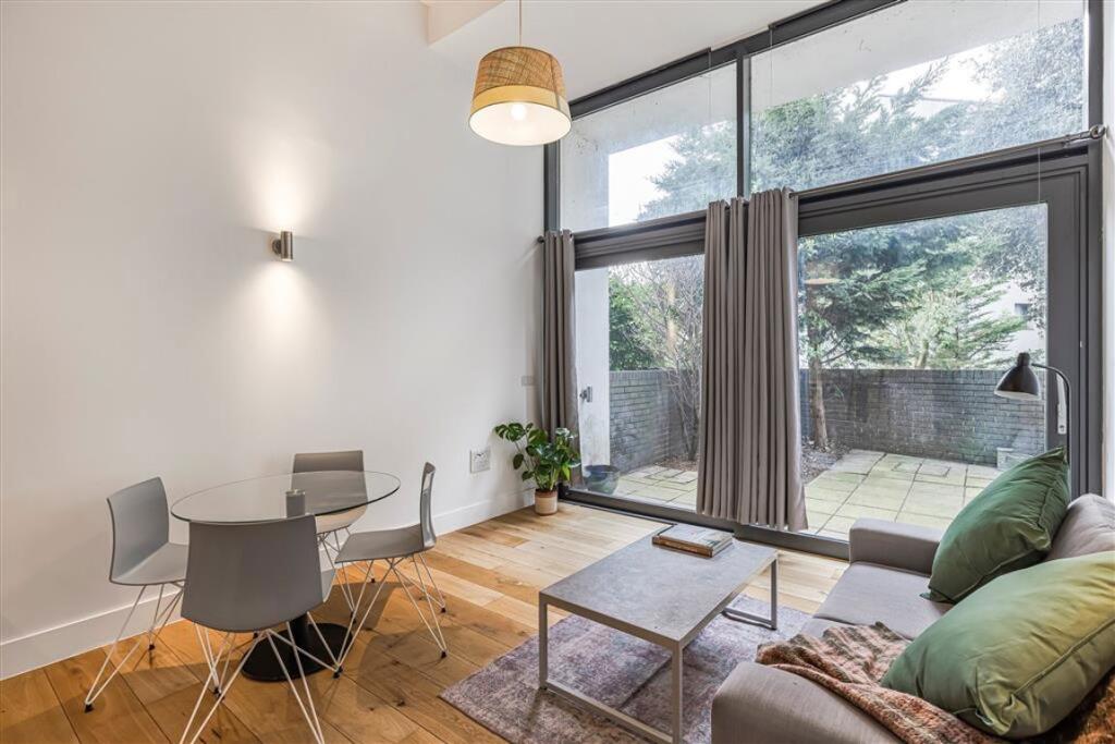 Main image of property: Green Way Building, 3 Clarence Lane