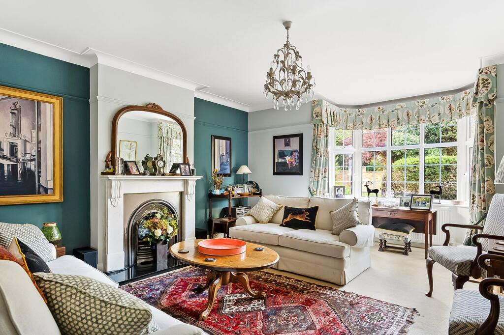 House in Elmbridge, Molesey - View 5