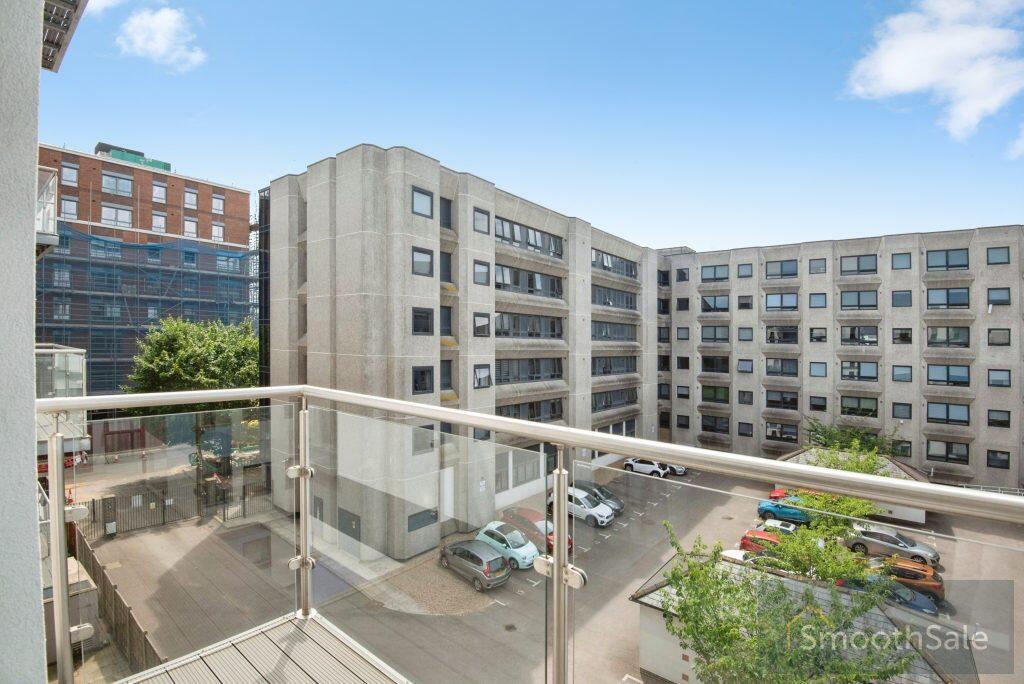 Apartment in Stevenage - View 3