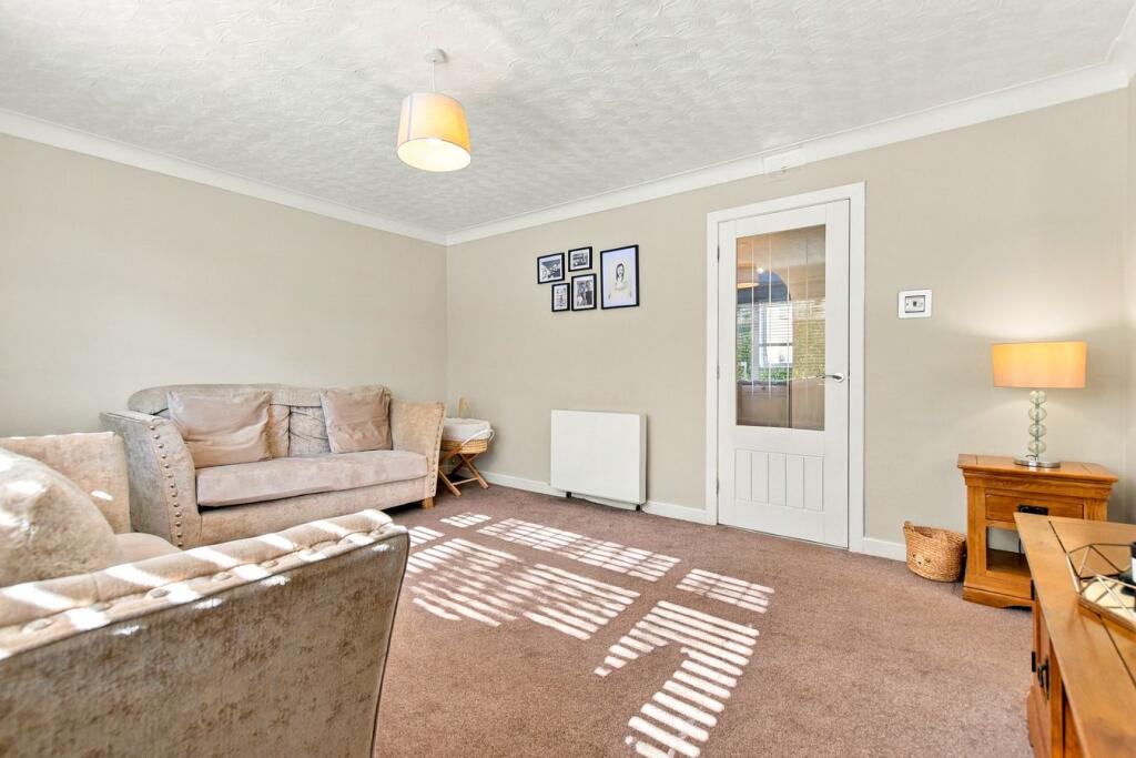 Apartment in Kilmarnock, North Ayrshire - View 5