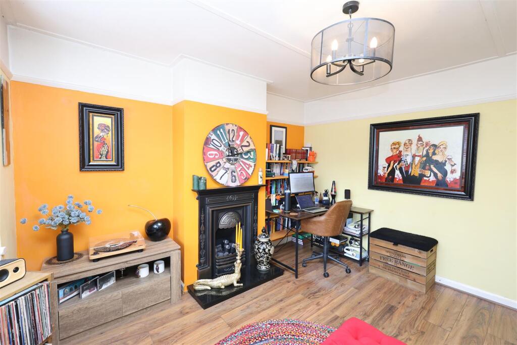House in Sevenoaks, Bessels Green, Chevening - View 3