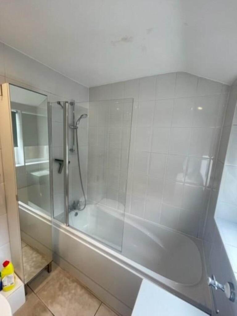 House in Sutton Coldfield, Wylde Green - View 2