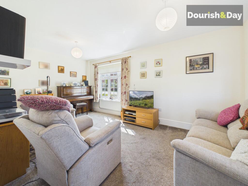 House in Stoke-on-Trent - View 3