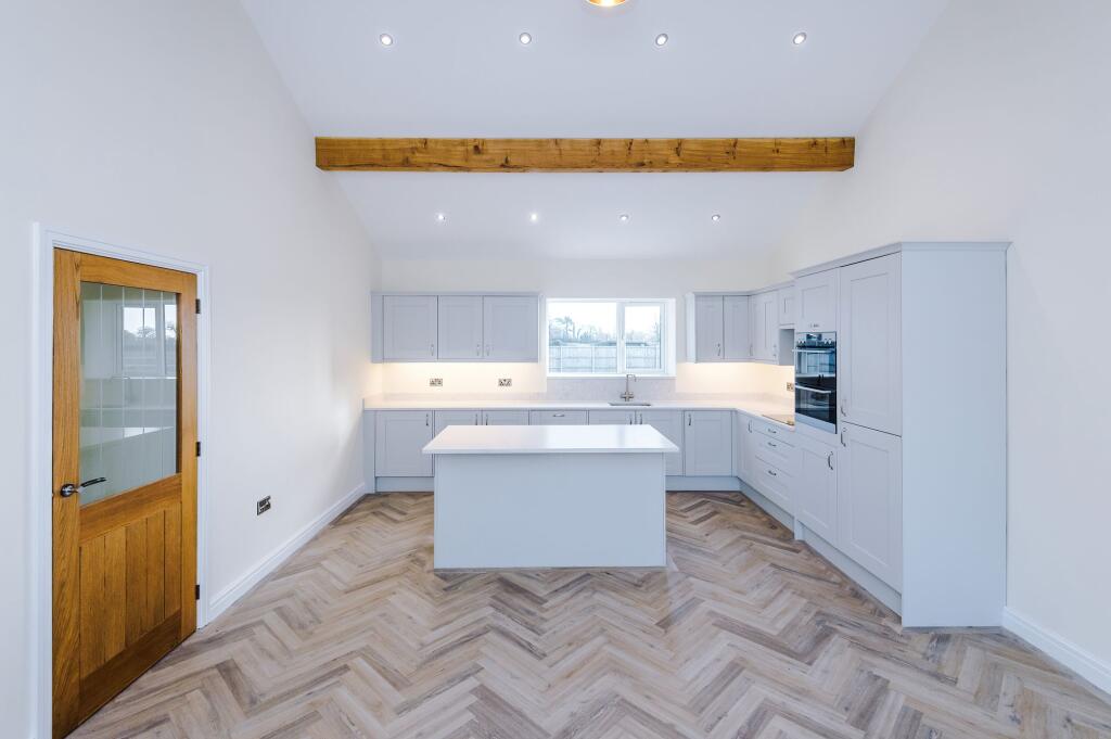 Townfield Lane, Mollington, CH1 photo 2