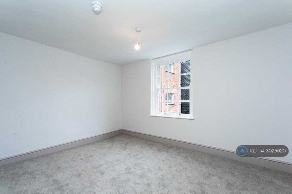 Apartment in Milton Keynes - More