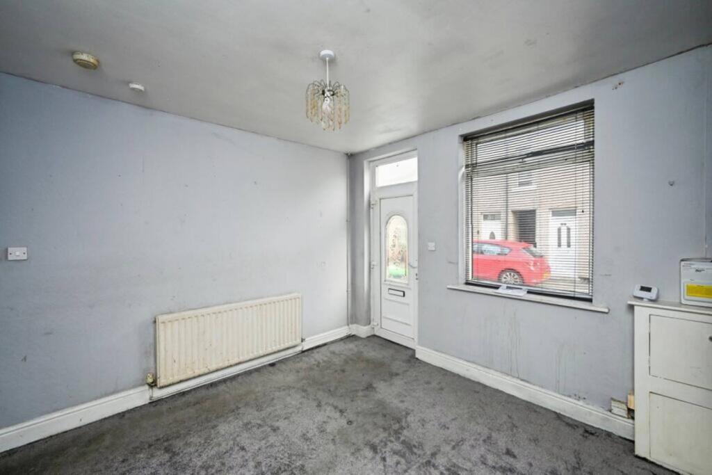 3 Sherwood Street, Annesley Woodhouse, Kirkby in Ashfield, Nottingham, NG17 9HU photo 2