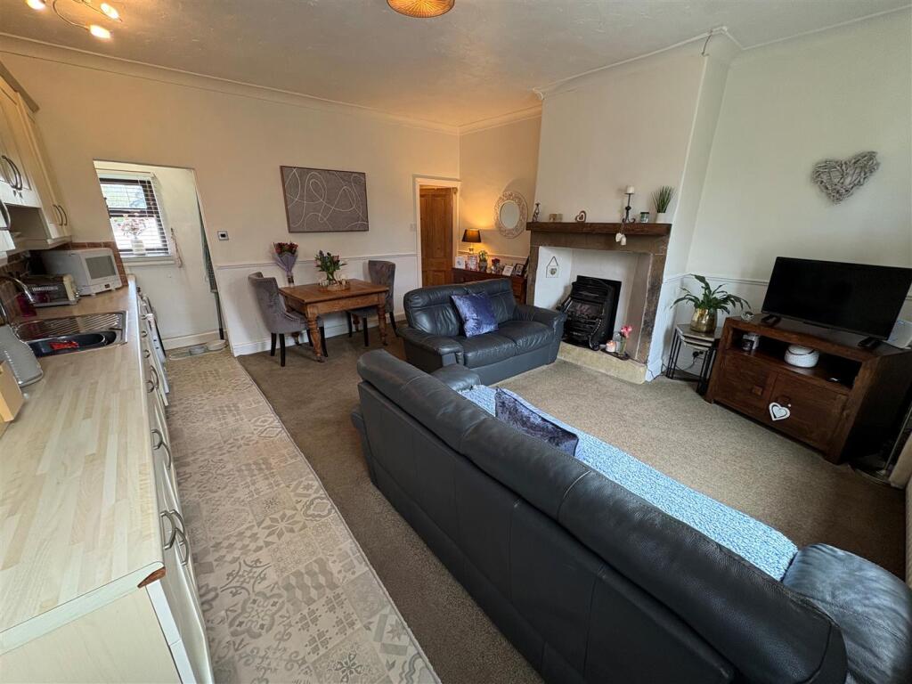 Additional image 8 of Moor Lane, Gomersal, Cleckheaton