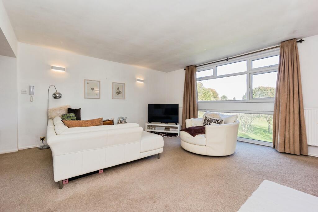 Apartment in Manchester, Greater Manchester - View 2