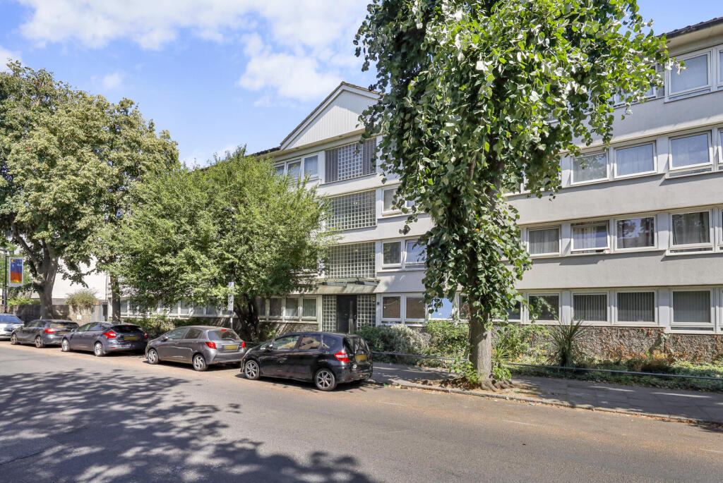 Apartment in London - View 5