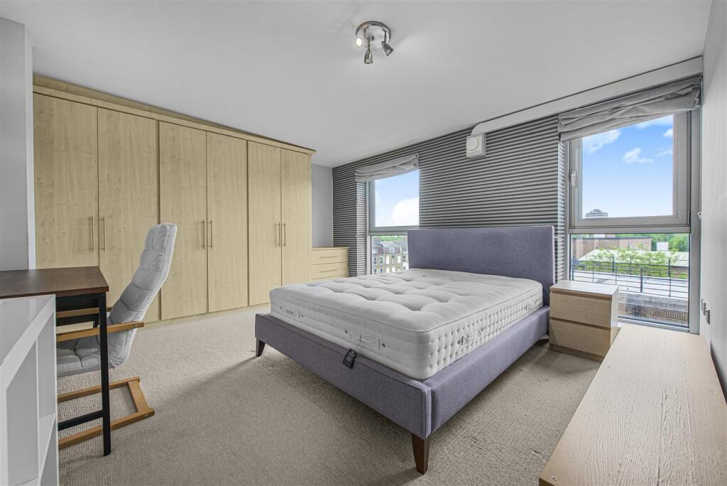 4 bedroom penthouse for rent
