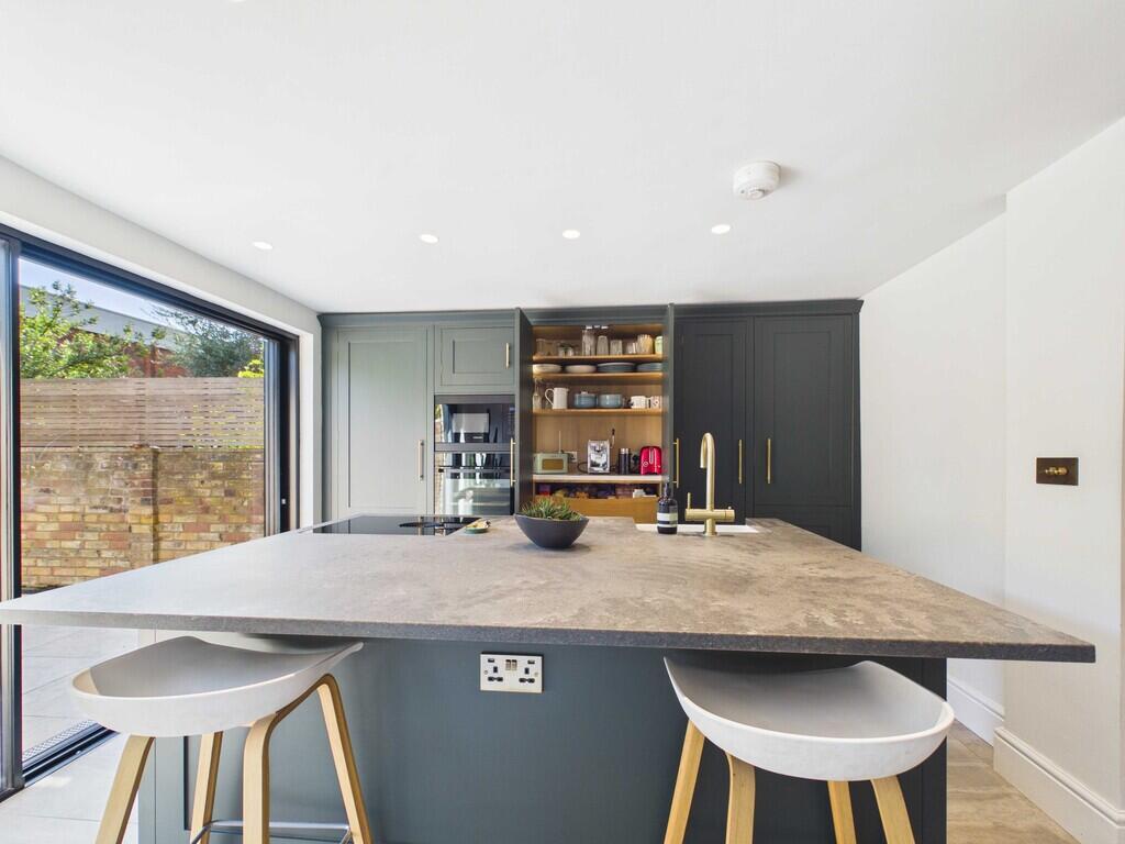 House in London, Bermondsey Spa, Old Kent Road - View 4