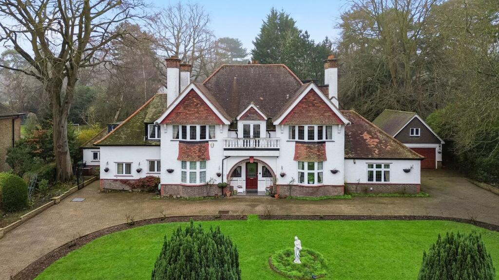 Main image of property: Rose Walk, Purley, CR8