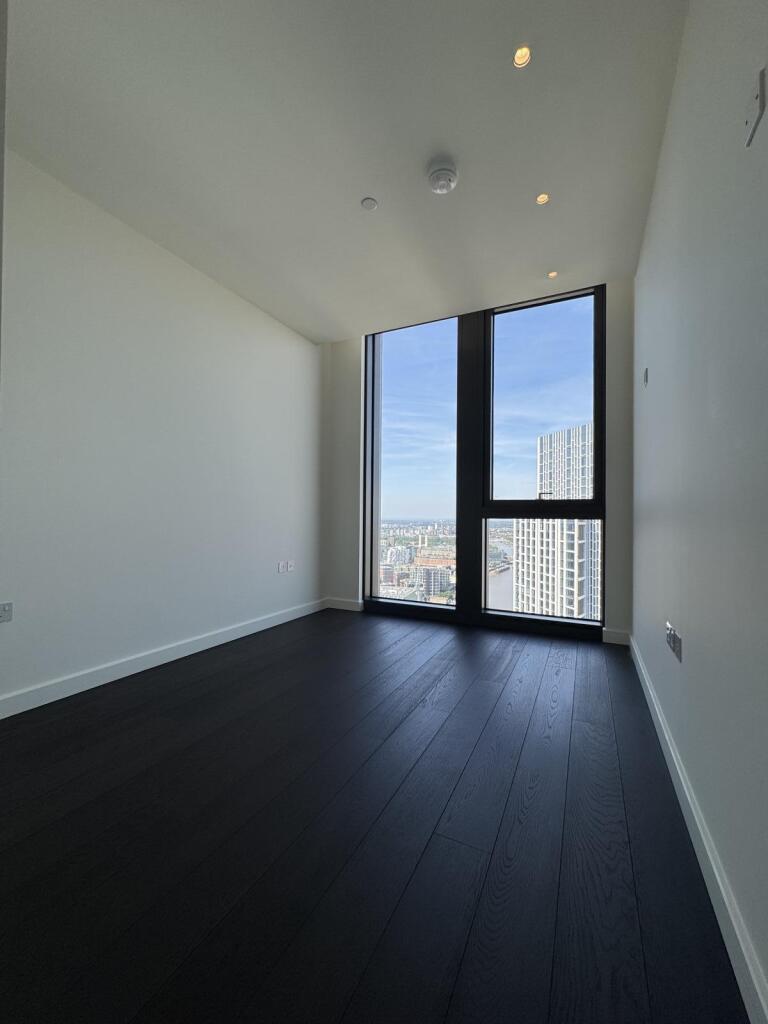 Apartment in London - View 3