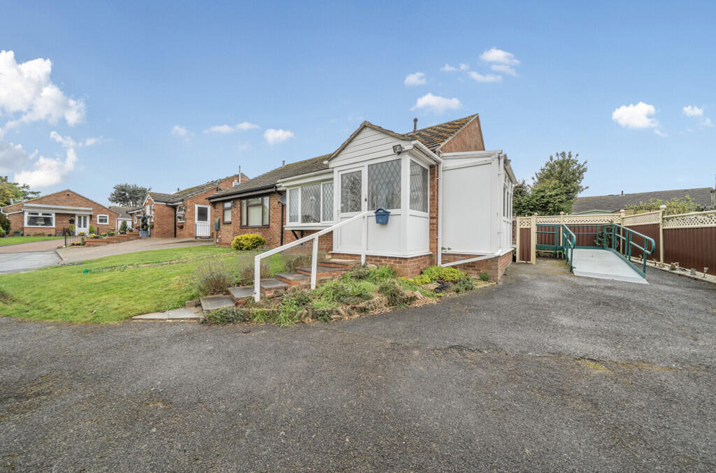 Main image of property: Robin Close, Towcester, Northamptonshire, NN12