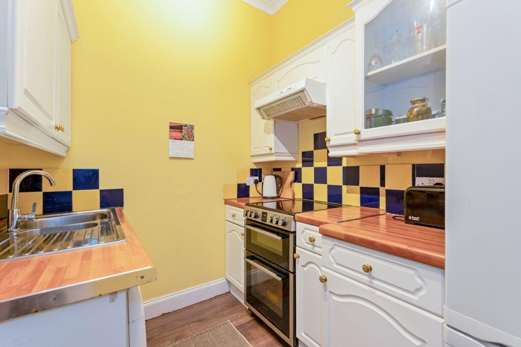 Apartment in Edinburgh - View 5
