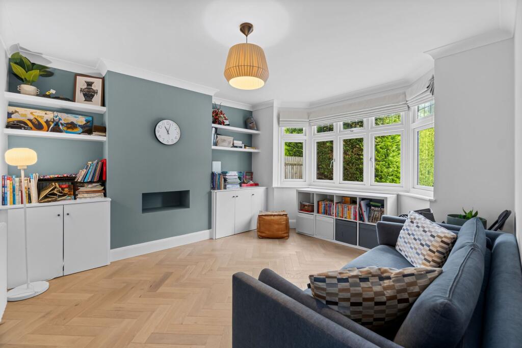 House in Elmbridge, Esher - View 4