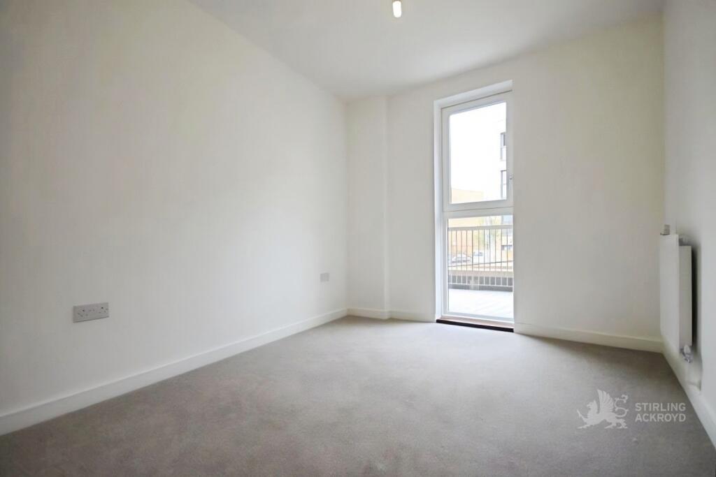Apartment in Croydon - View 5