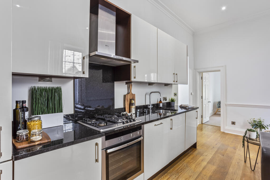 Additional image 4 of Milsom Place, BATH, BA1