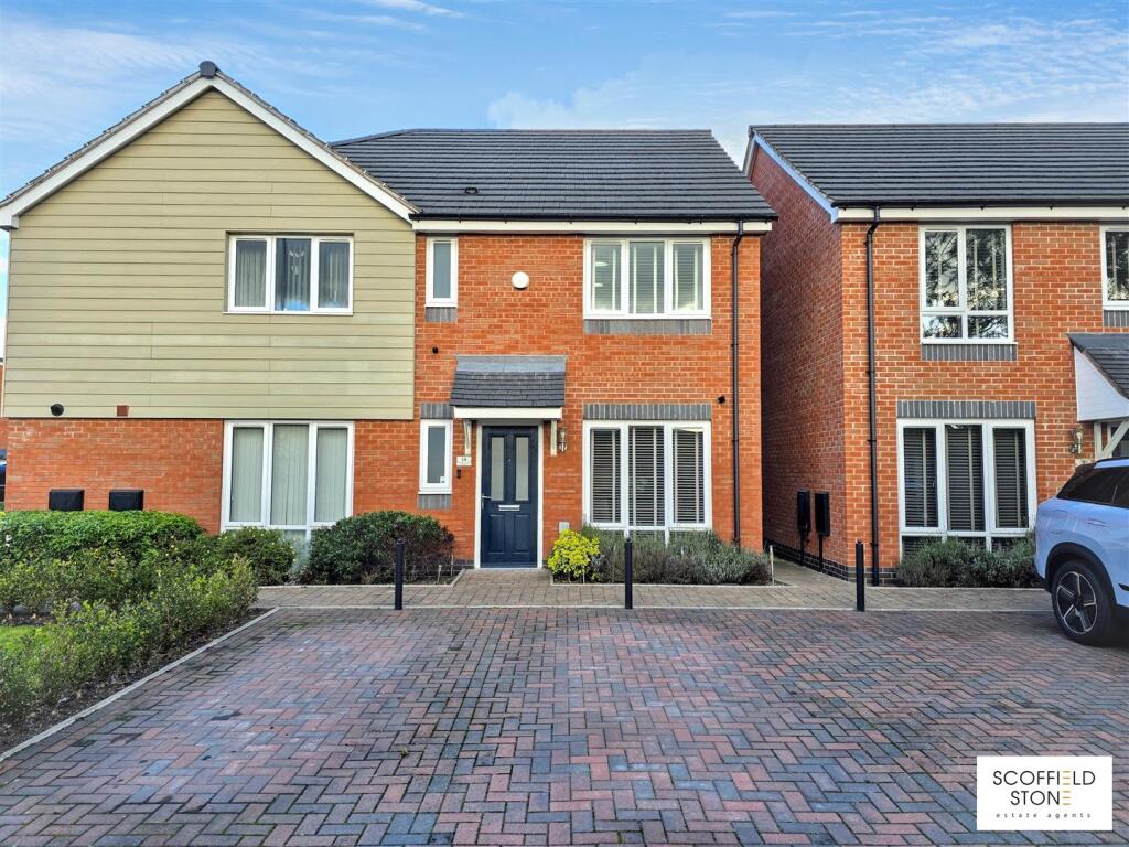 Main image of property: Brockmoor Close, Burton-On-Trent