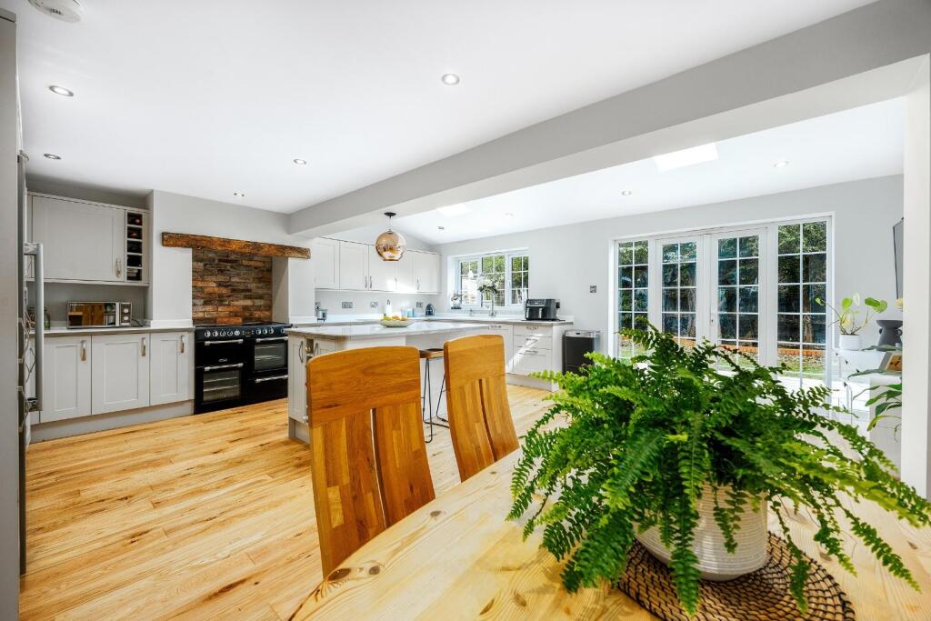 4-bed detached on Moneypiece Close, Haverhill, £400,000