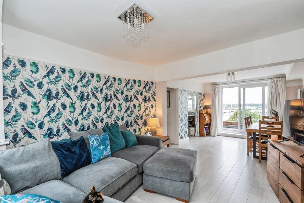 House in Southampton - View 5