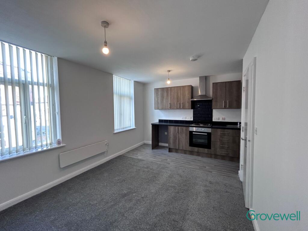 Apartment in Salford, Greater Manchester - View 5