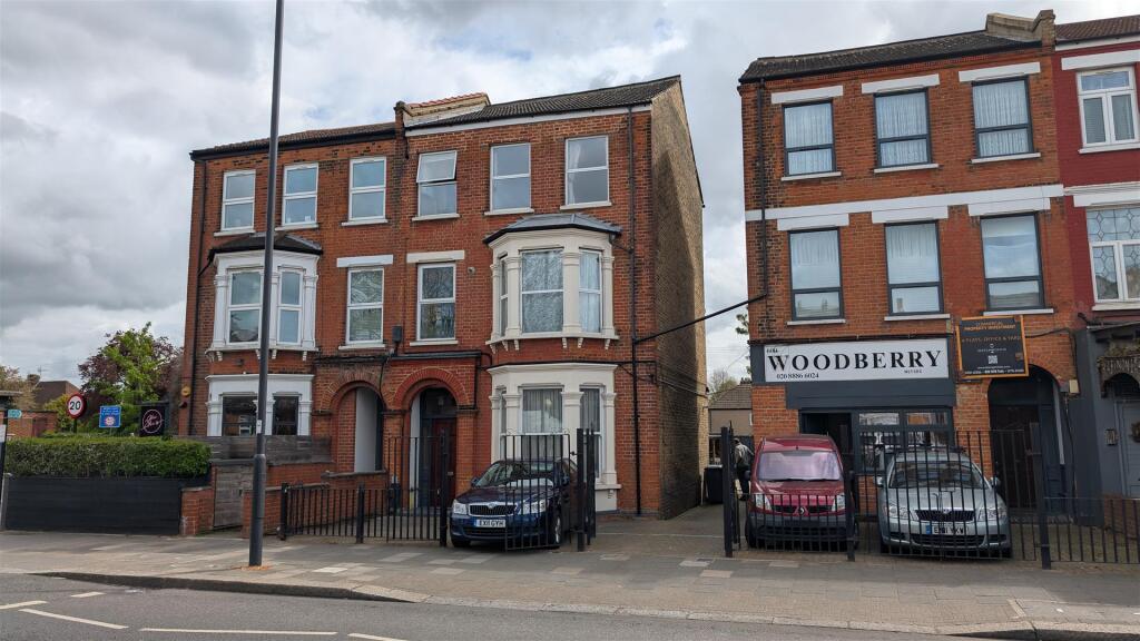 Main image of property: Green Lanes, London