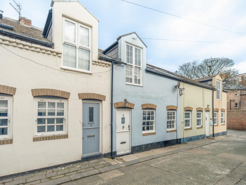 Main image of property: Percy Gardens Cottages, Tynemouth, Tyne and Wear, NE30 4EP