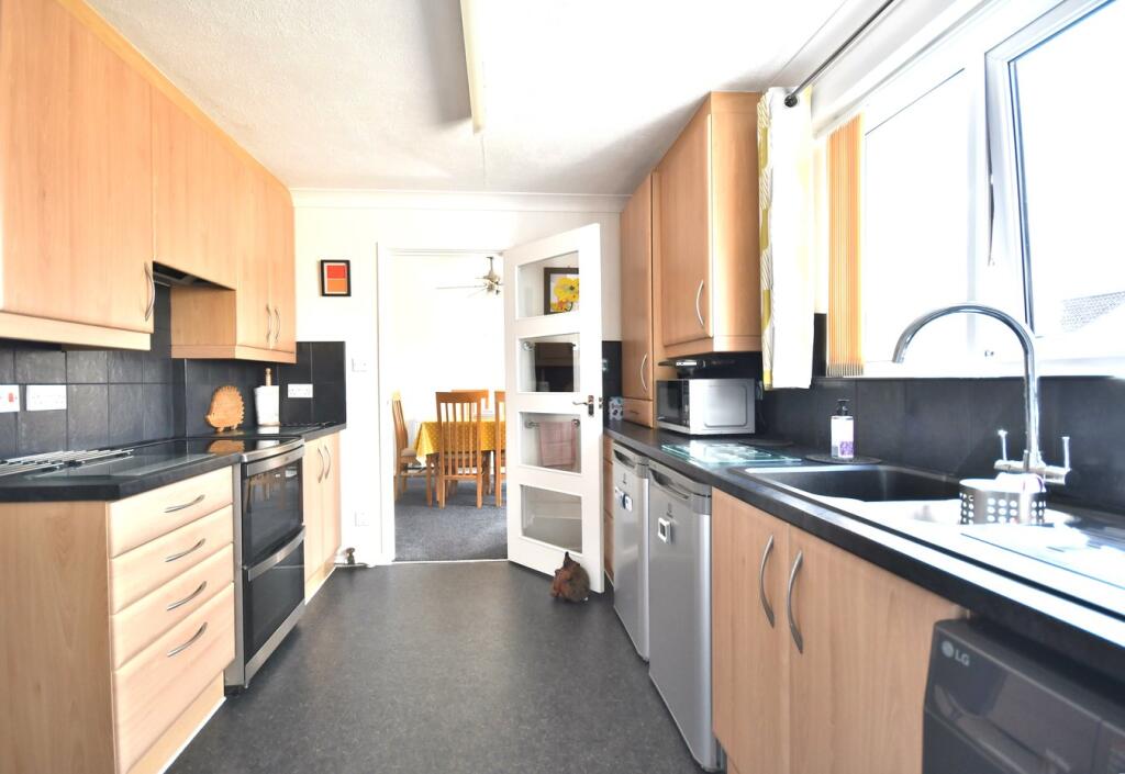 23, Avon Road, South Wootton, King's Lynn, PE30 photo 3
