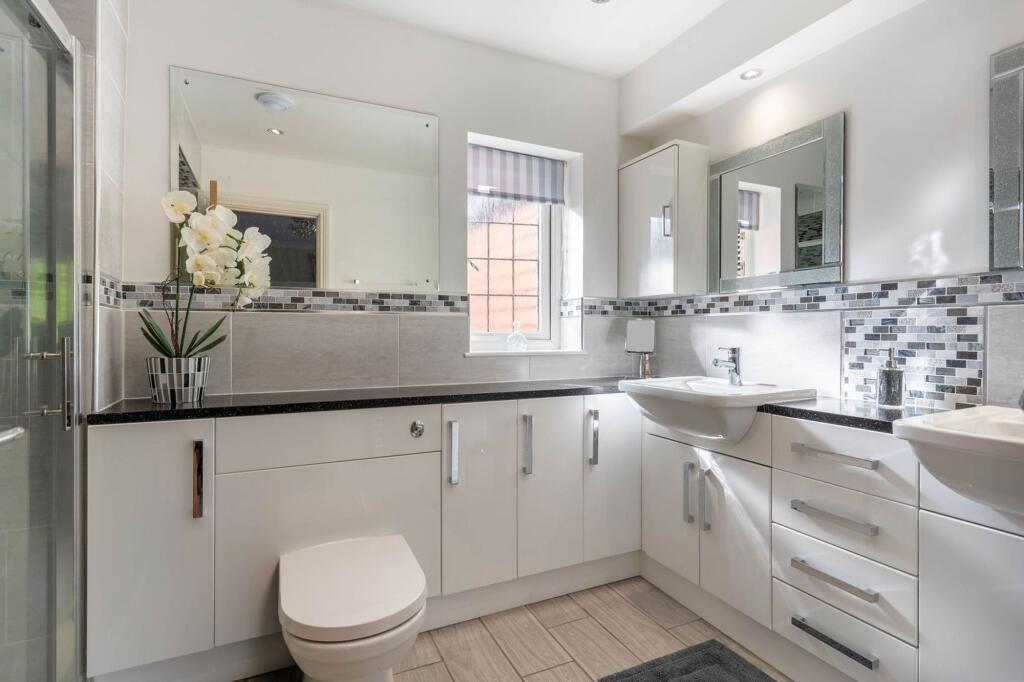 Additional image 16 of Plymouth Road, Barnt Green, B45