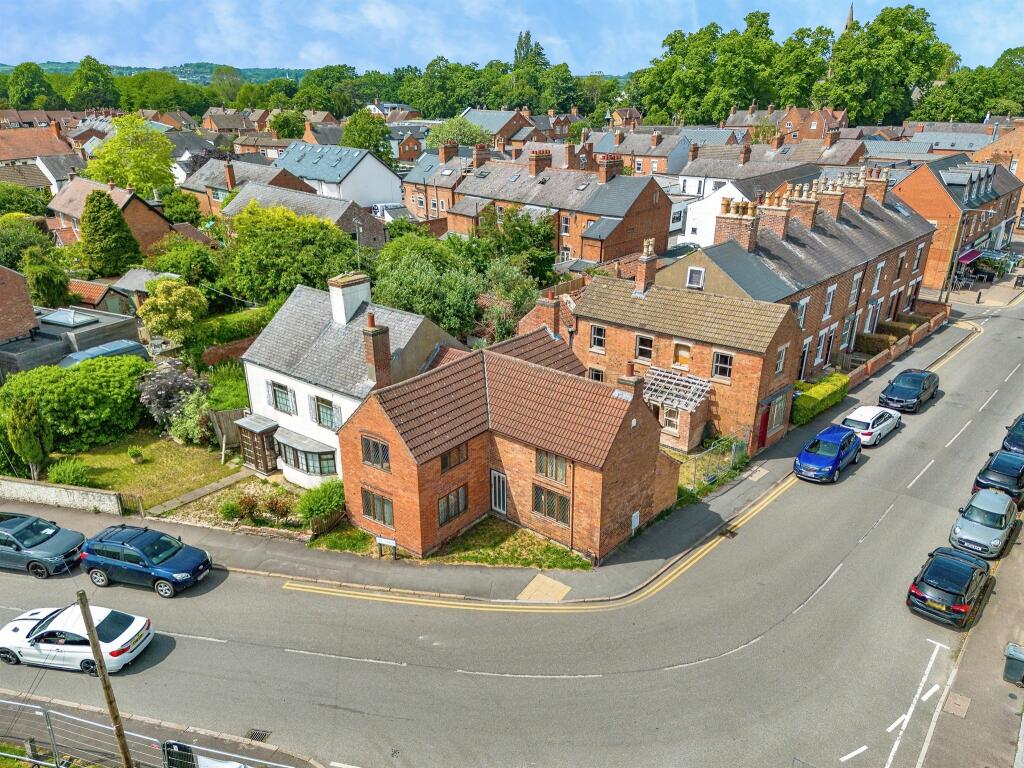 The Green, Ruddington, NOTTINGHAM - More
