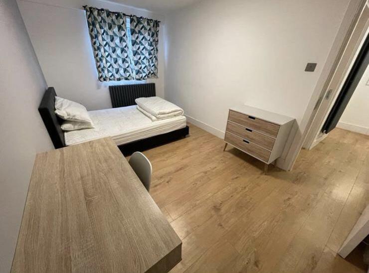 Main image of property: Newell Street, London, E14